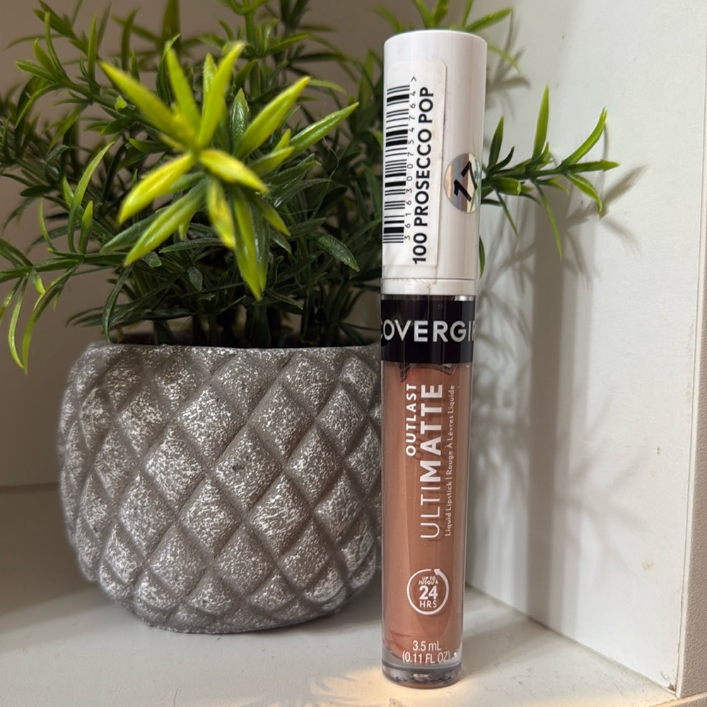COVERGIRL Outlast Ultimatte Lip Color